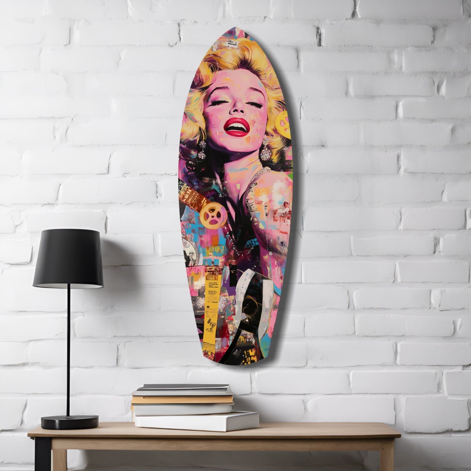 Marilyn Monroe V3 Glass Wall Art.