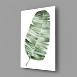 Green leaf panel bringing biophilic calm to a contemporary living space