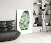 Feather panel adding botanical pulse to a sunroom