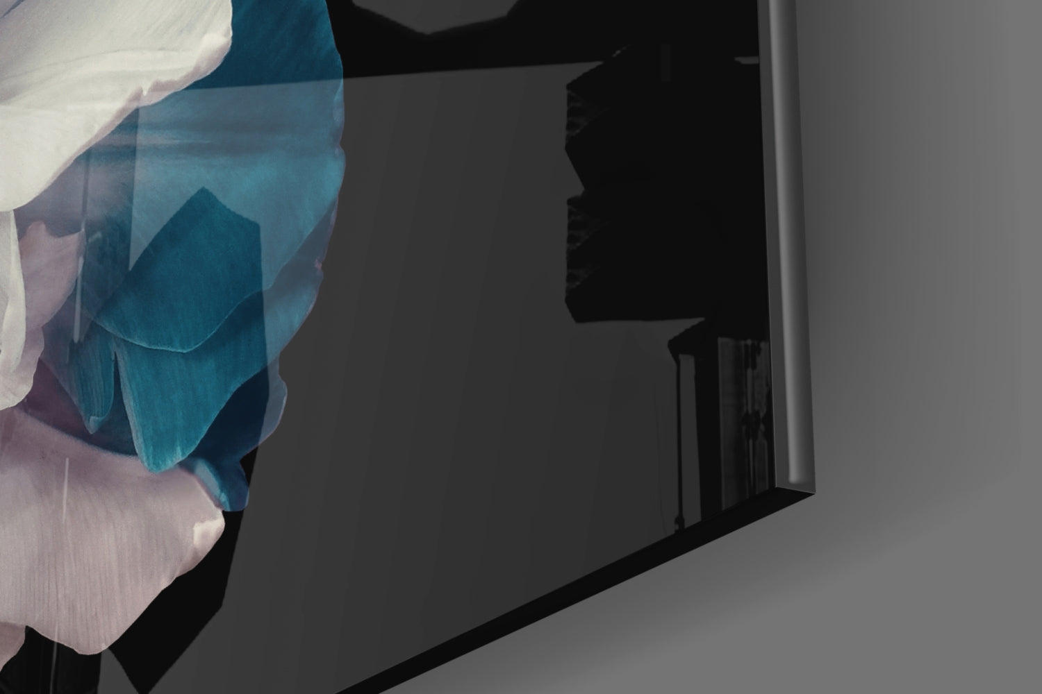 Blue Flower Glass Wall Art.