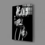 Tulip-trio panel bringing romantic drama to a contemporary living space