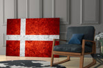 Patriotic yatay panel against an ivory-painted accent wall