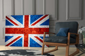 Patriotic yatay panel against an ivory-painted accent wall