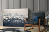 Landscape yatay panel against an ivory-painted accent wall