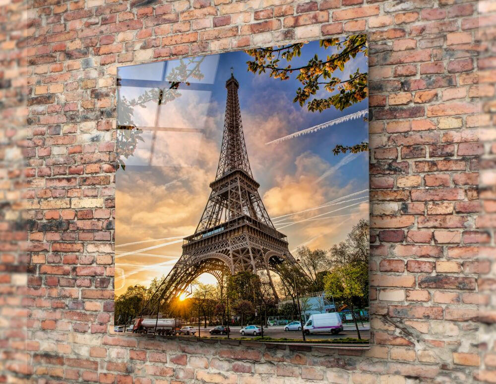 Eiffel Tower Glass Wall Art.