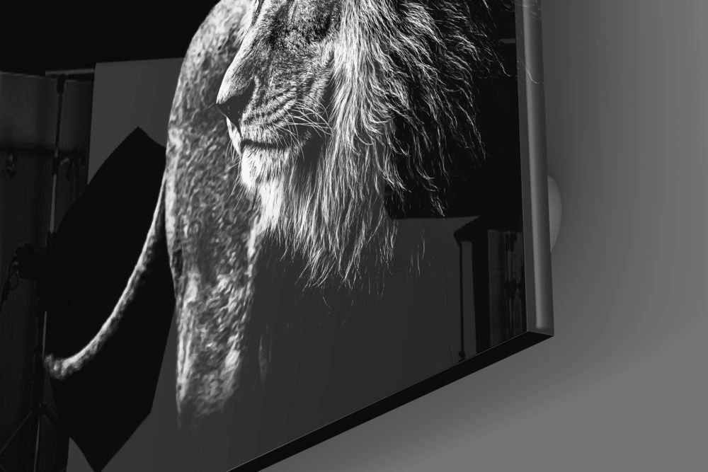 Lion Glass Wall Art.