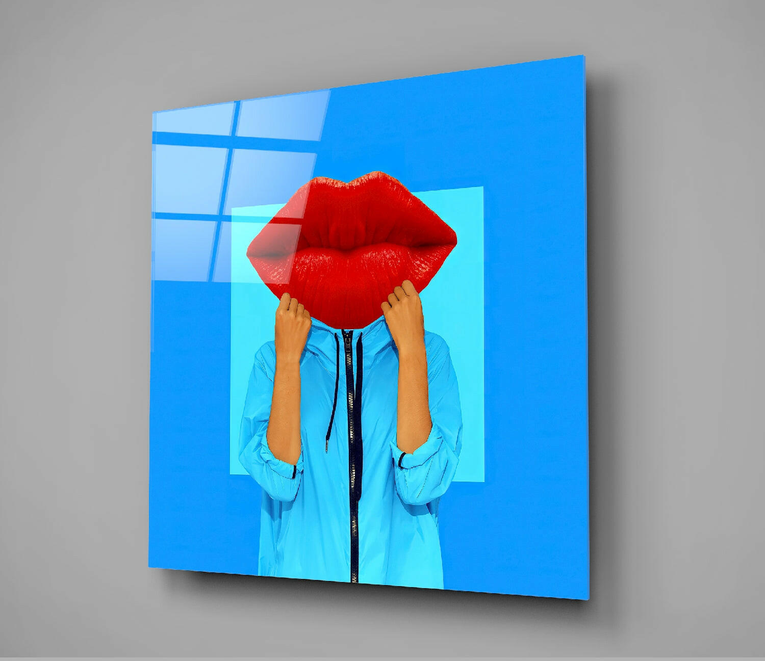 Lip Head Glass Wall Art.