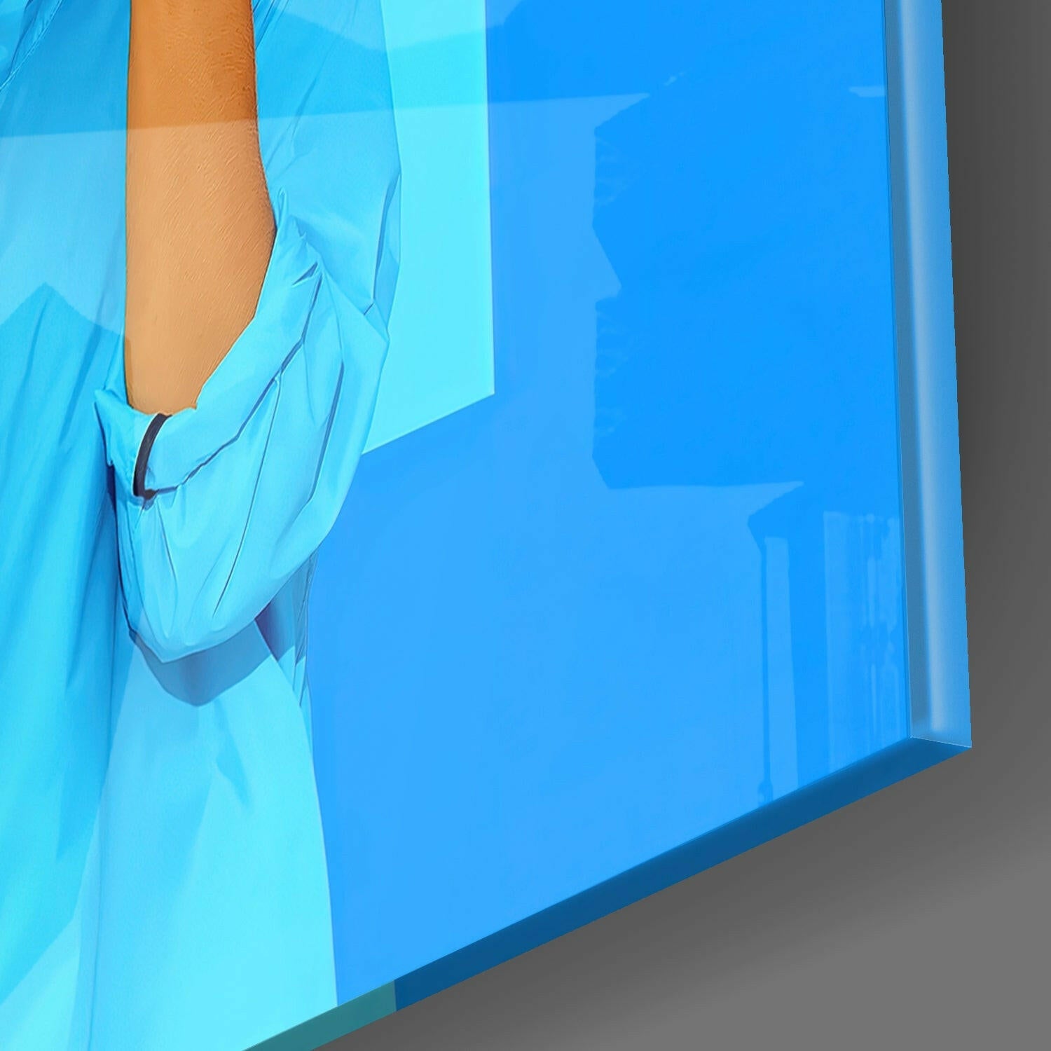 Lip Head Glass Wall Art.