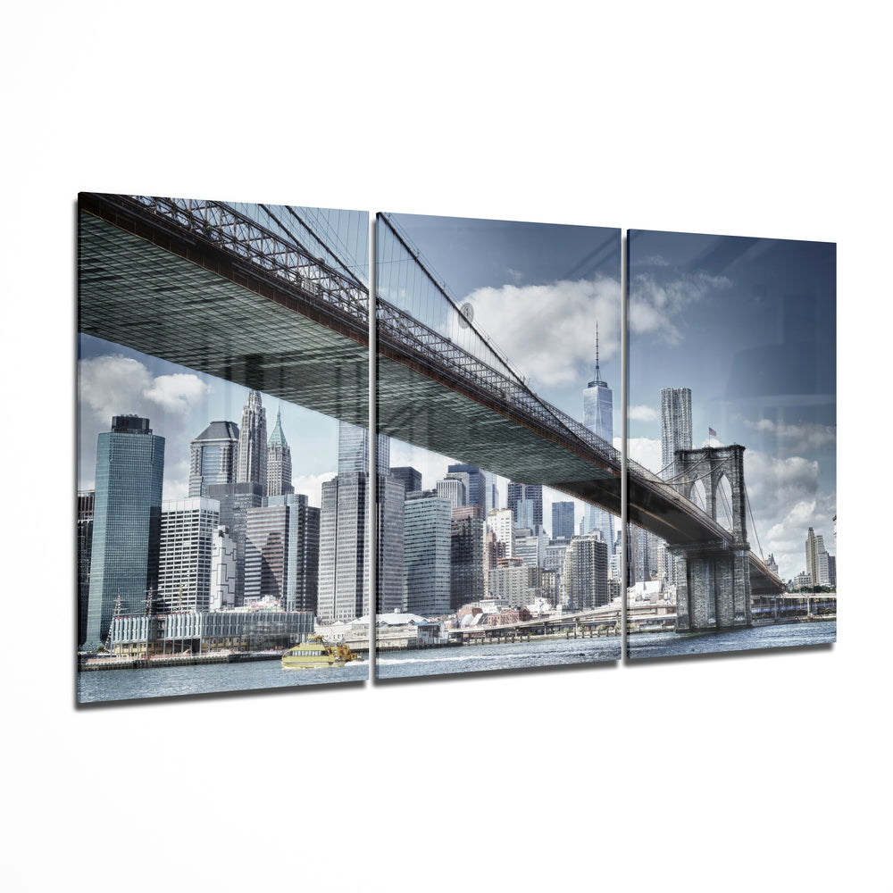 Manhattan Glass Wall Art | Insigne Art Design