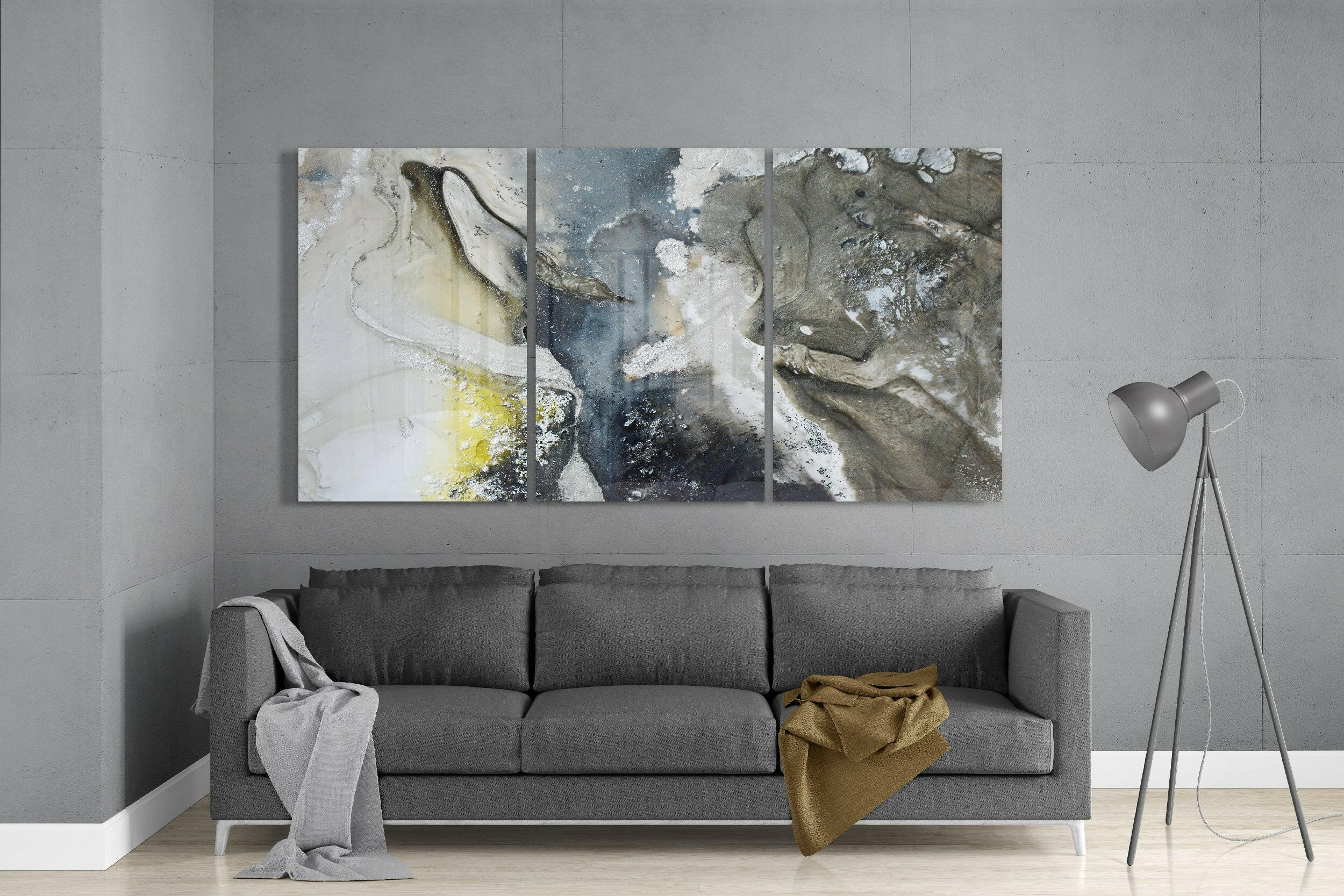 Sophisticated Mixture Glass Art.