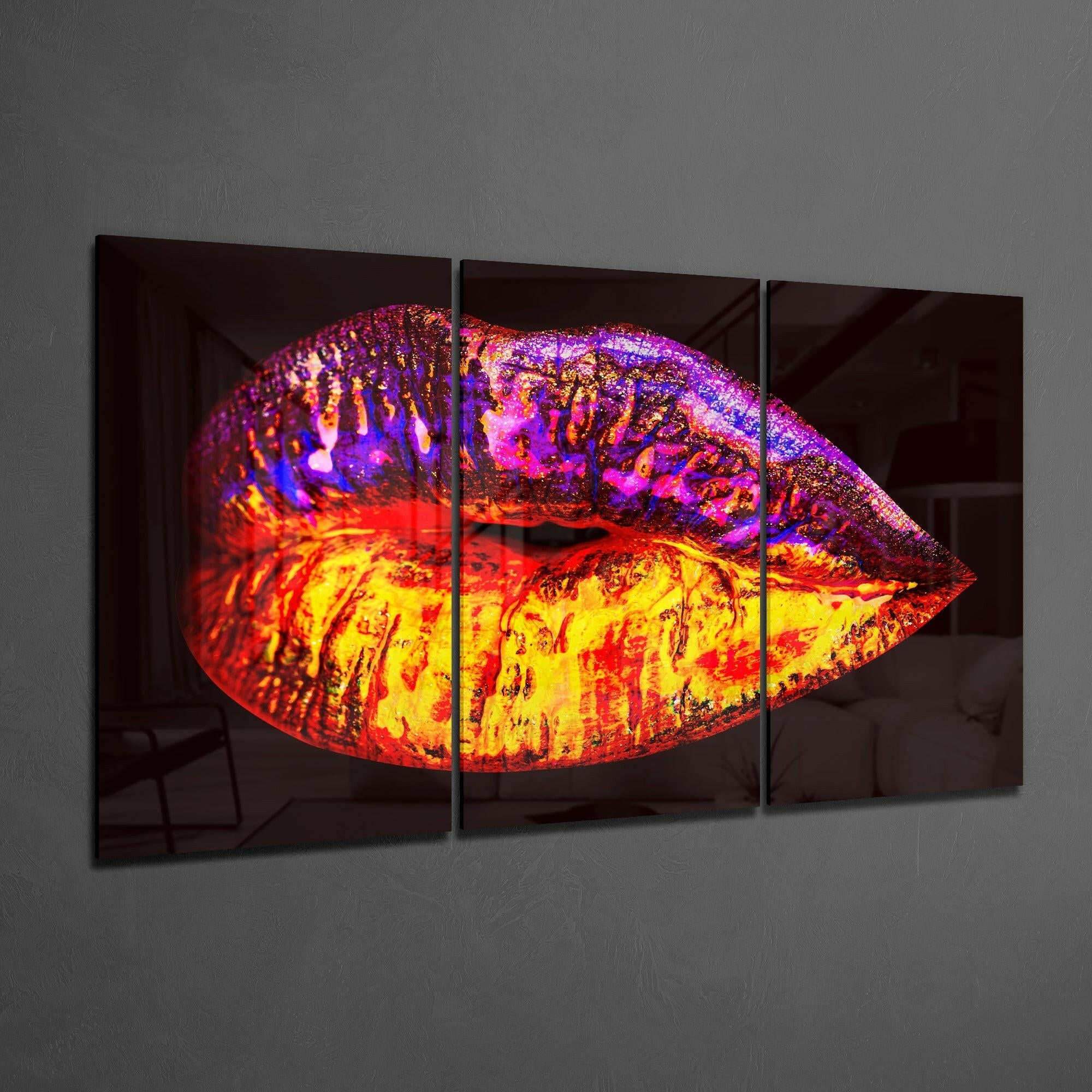 Lips Glass Art.