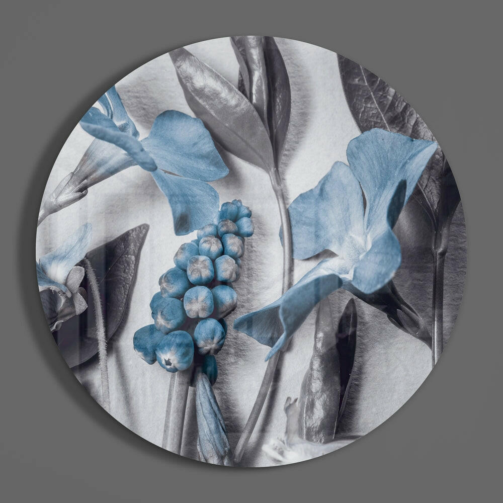 Lily Glass Wall Art.