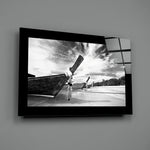 Editorial-photo panel bringing monochrome poise to a coastal cottage